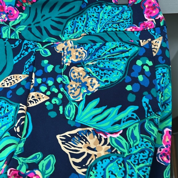 Lilly Pulitzer Corso Active Golf Pants Size 4 Colorful Print Floral Leopards - Picture 5 of 7